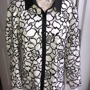 Classic black and white motif pattern tops
